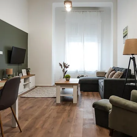 Apartamento Volenter Lux Uno *