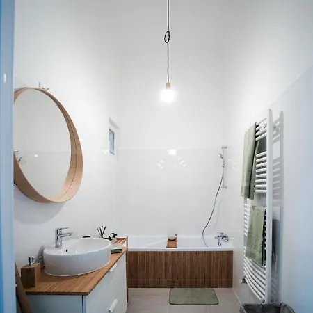 Volenter Lux Uno Apartamento *