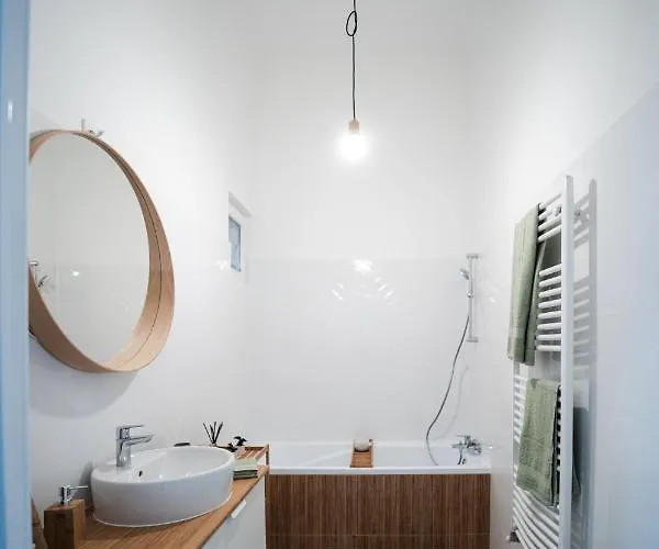 Volenter Lux Uno Apartment *